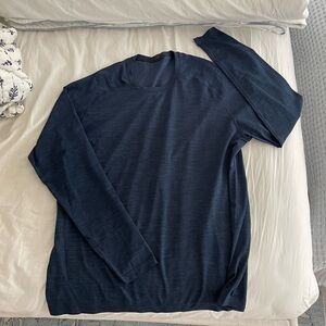 Men’s Lululemon athletic long sleeve shirt